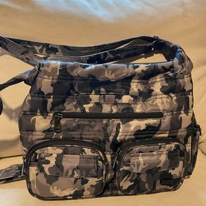 Camo Black Lug Zipliner purse